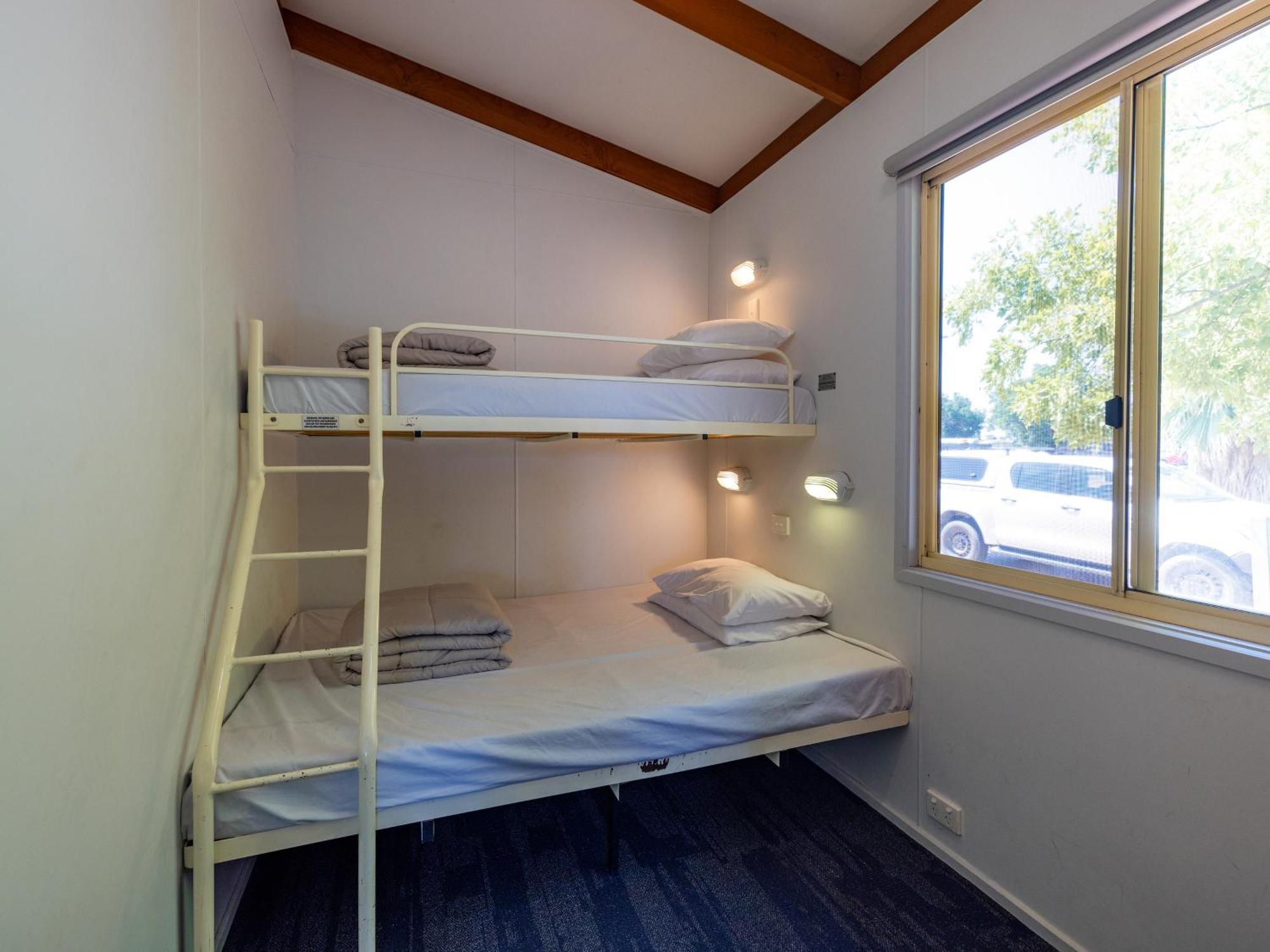 Nrma Dubbo Holiday Park Номер фото