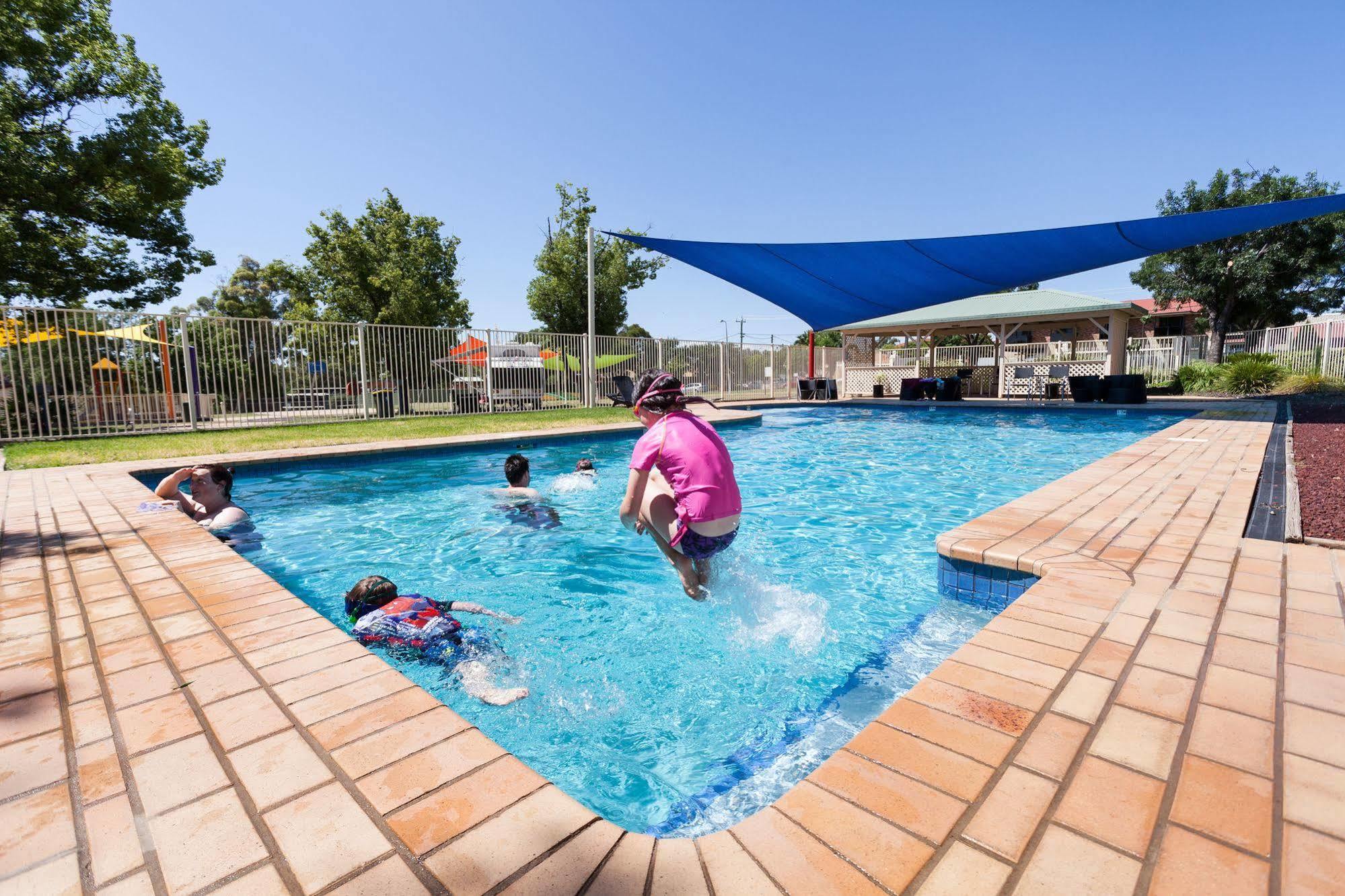 Nrma Dubbo Holiday Park Экстерьер фото